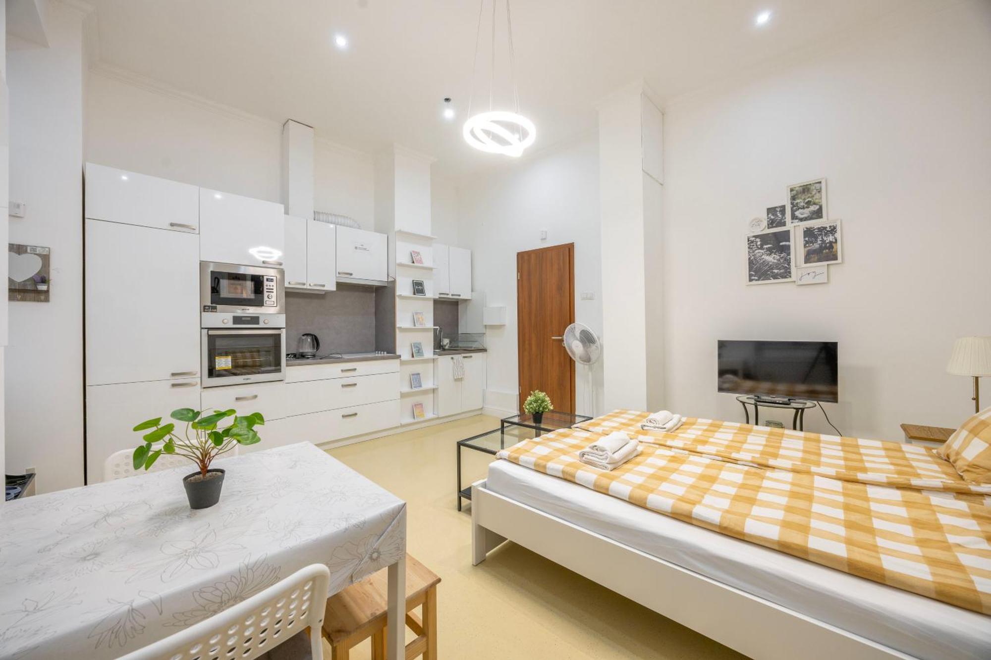 Apartment Deluxe & Cozy 1 Bedroom Next To The Fashion St